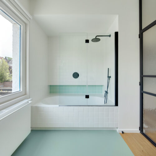 Lichte badkamer en slaapkamer met meer privacy - Mechelen -Interieurkabinet