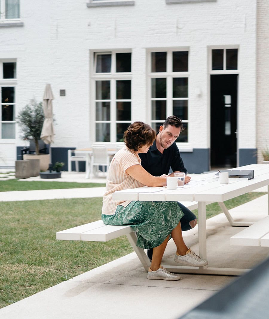 Focus en flow in de buitenlucht? Bezoek de coworkingplek The Holy Hub